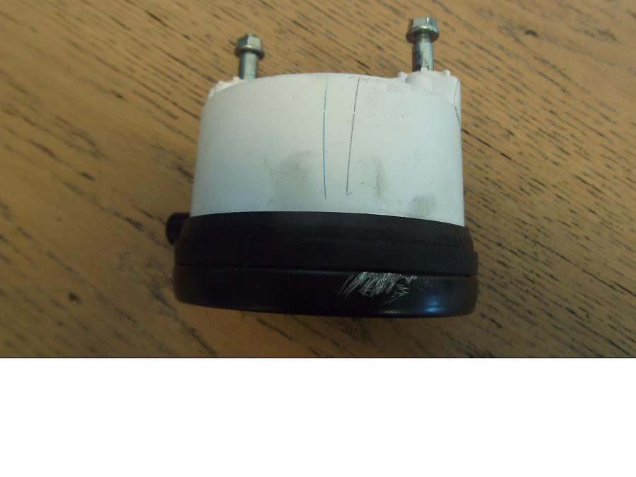 Baksidan på Hastighetsmätare från en BMW R 1100 R -1995 motorcykel.