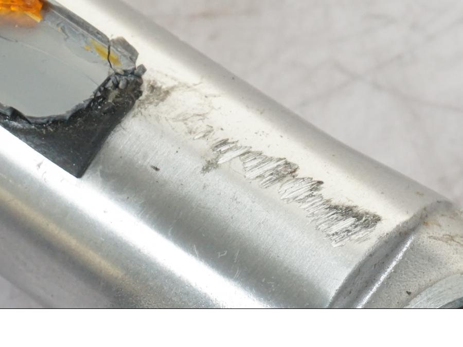 Höger sida på Gaffelben från en H-D Dyna Super Glide FXDCI -2005 motorcykel.