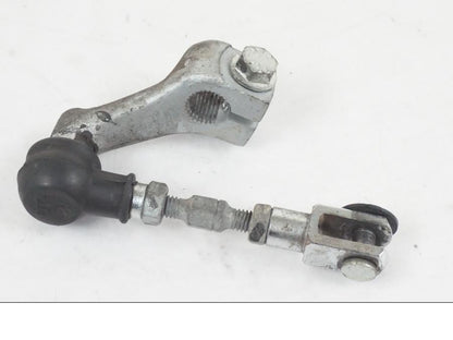 Framsidan på Växelarm från en KTM 390 Adventure -2021 motorcykel.