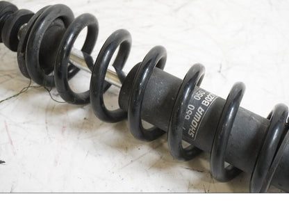 Höger sida på Stötdämpare från en BMW R 1150 RT -2003 motorcykel.