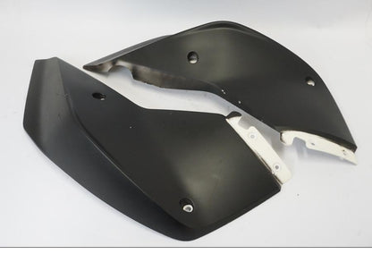 Baksidan på Kåpset från en KTM 690 Duke -2016 motorcykel.