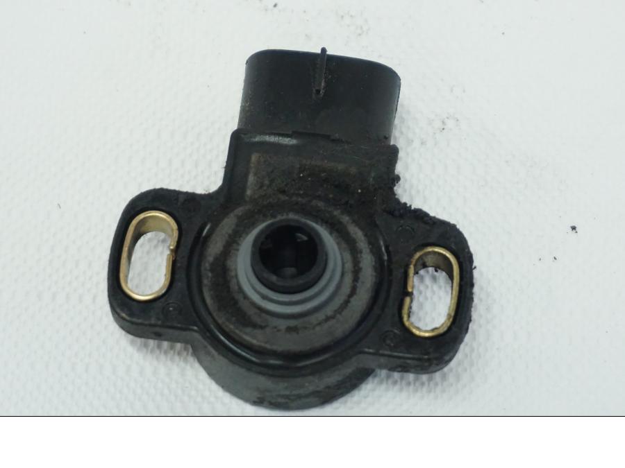 Baksidan på TPS från en Yamaha TDM 850 -1998 motorcykel.