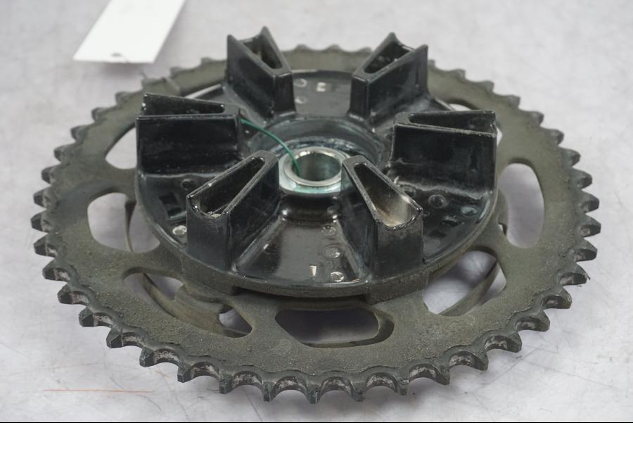 Extrabild1 på Drevfäste från en Yamaha MT-09 -2016 motorcykel.