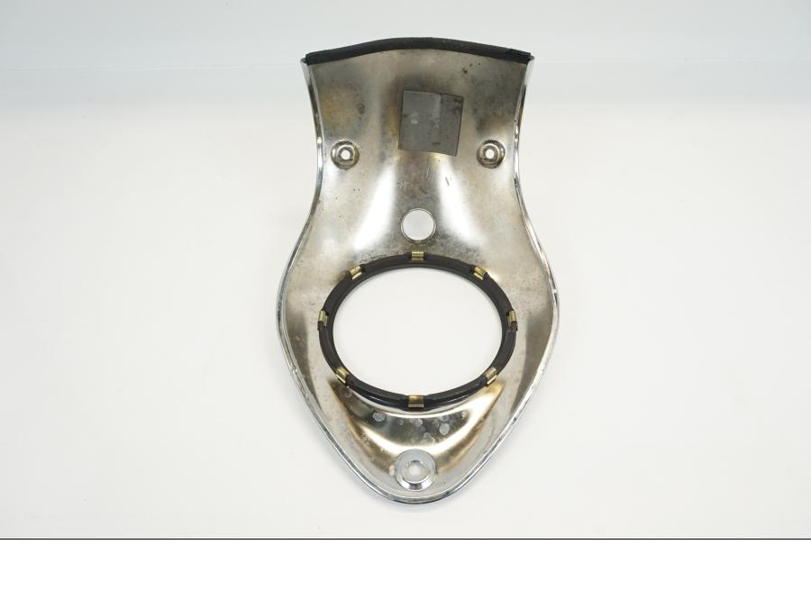 Höger sida på Bensintankkonsoll från en Yamaha XVZ 1300 -1997 motorcykel.