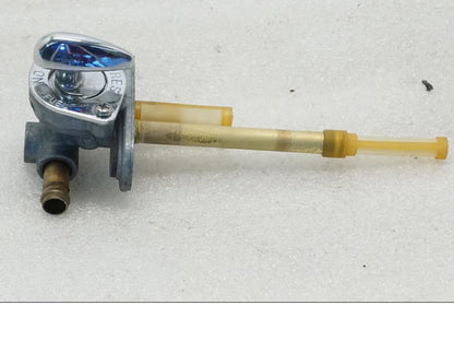 Baksidan på Bensinkran från en Yamaha XVZ 13TD -1999 motorcykel.