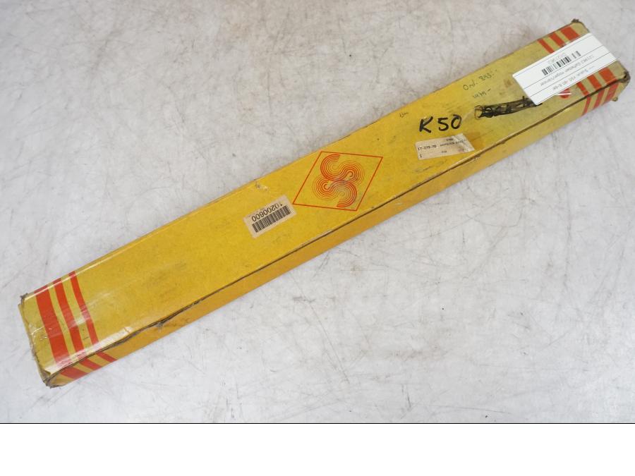 Framsidan på <p>Gaffelben höger och vänster inre till Suzuki K50 1979. Eftermarknadsdelar.</p> moped.