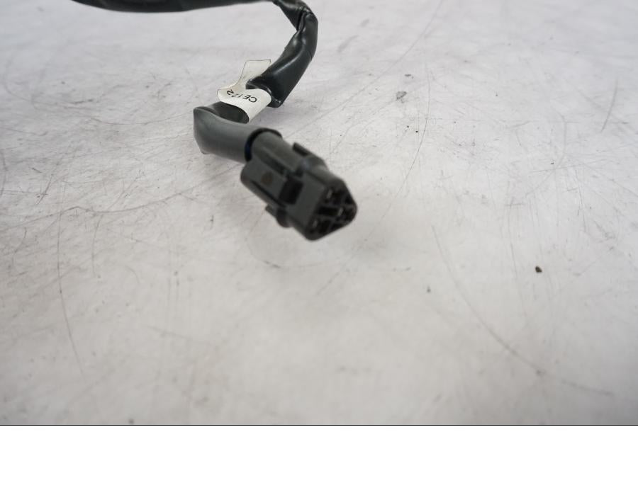 Höger sida på Sidostödsbrytare från en KTM 1290 Super Duke R -2023 motorcykel.