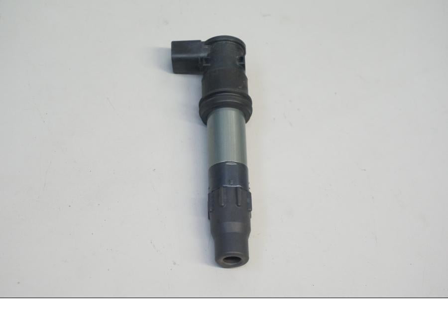 Framsidan på Tändspole från en Suzuki GSX-R 1000 -2013 motorcykel.