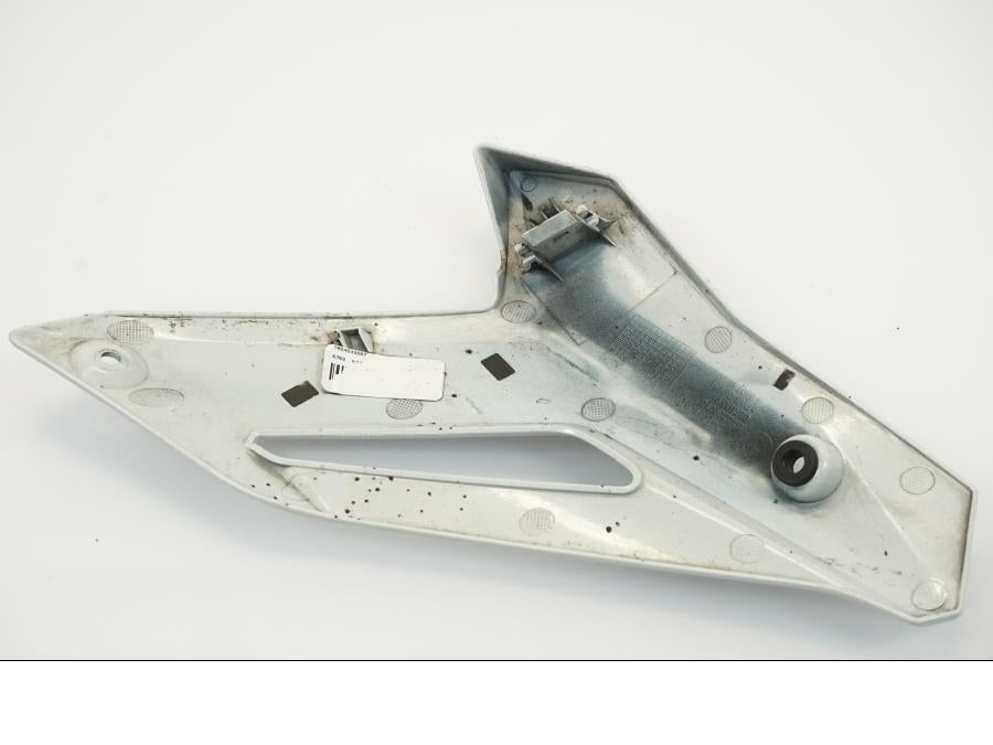 Vänster sida på Magkåpa från en BMW S 1000 R -2019 motorcykel.