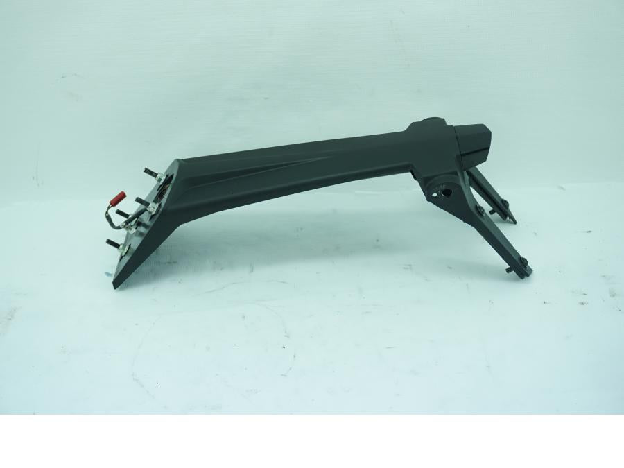 Höger sida på Skylthållare från en KTM RC 390 -2019 motorcykel.