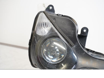 Höger sida på Strålkastare från en Kawasaki ZZ-R 1400 -2010 motorcykel.