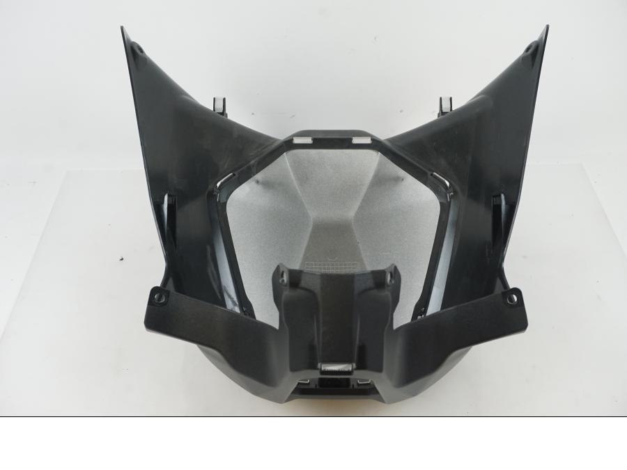 Snett uppifrån på Kåpor från en Honda ADV 750 -2017 motorcykel.