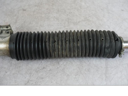 Snett nerifrån på Gaffelben från en Honda XL 125 R -1998 motorcykel.