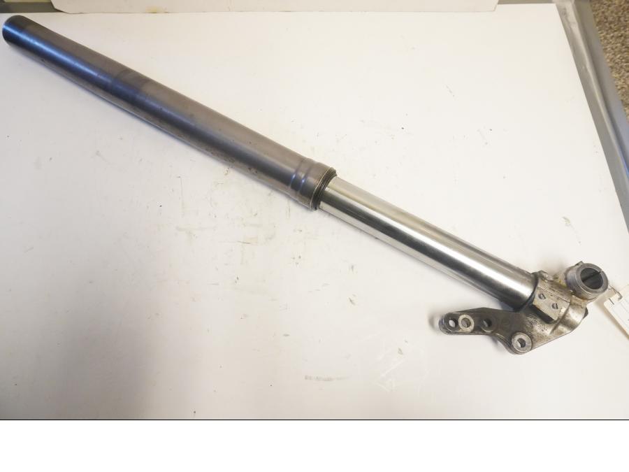 Framsidan på Gaffelben från en KTM 640 SM -2004 motorcykel.