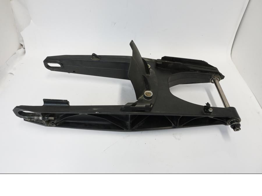 Framsidan på Sving från en KTM 690 Duke -2016 motorcykel.