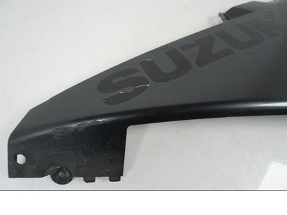 Baksidan på Magkåpa från en Suzuki GSX-R 1000 -2007 motorcykel.