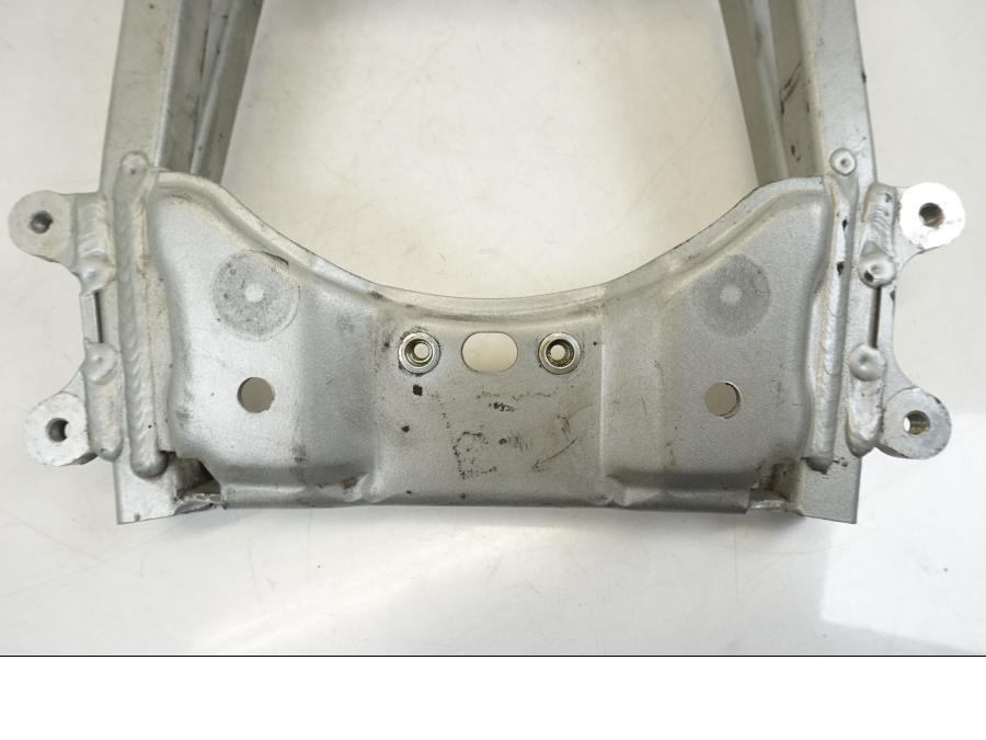 Snett uppifrån på Bakram från en Triumph TT 600 -2002 motorcykel.