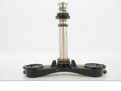 Framsidan på Gaffelkrona från en Kawasaki ZX-12R -2000 motorcykel.