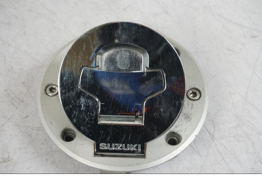 Extrabild2 på Låssats från en Suzuki VZ 800 -2000 motorcykel.