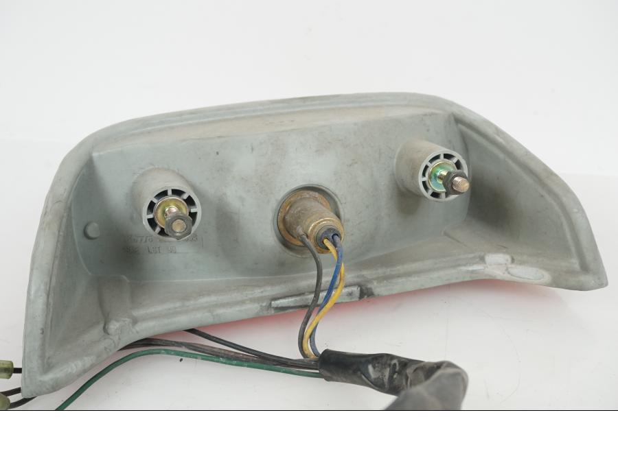 Vänster sida på Baklampa från en Yamaha XJ 900 S -1997 motorcykel.