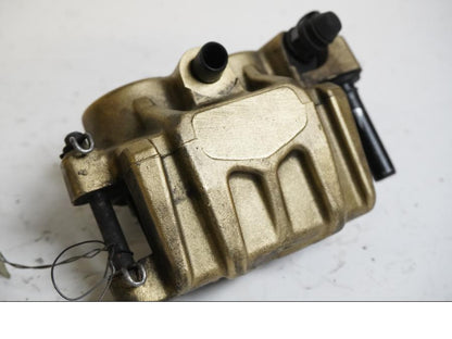 Baksidan på Bromsok från en Yamaha YZF-R 125 -2008 motorcykel.