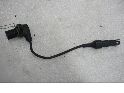 Baksidan på Kamaxelgivare från en BMW K 1300 R -2011 motorcykel.