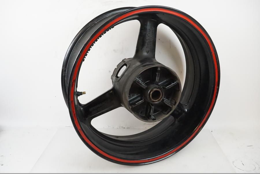 Framsidan på Fälg från en Yamaha YZF 1000 R1 -2002 motorcykel.