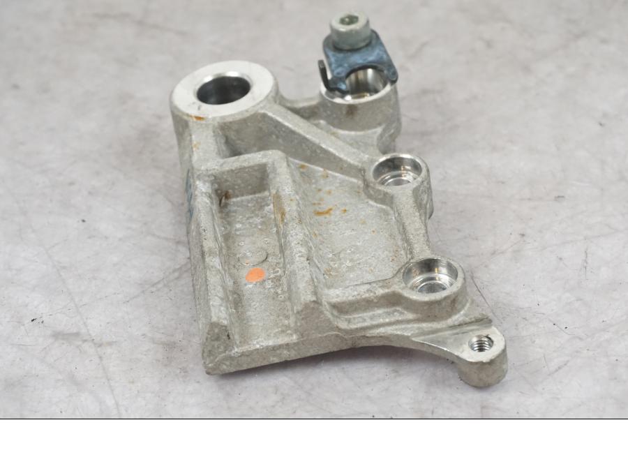 Extrabild1 på Bromsoksfäste från en Kawasaki Z 125 -2019 motorcykel.