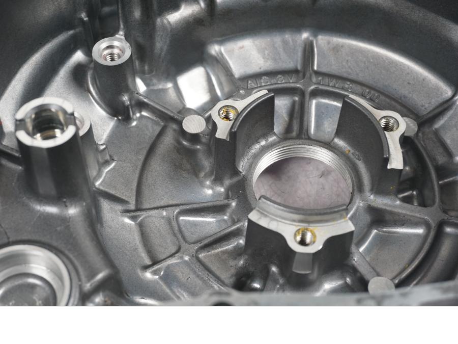 Extrabild6 på Generatorkåpa från en Yamaha MT-07 -2023 motorcykel.