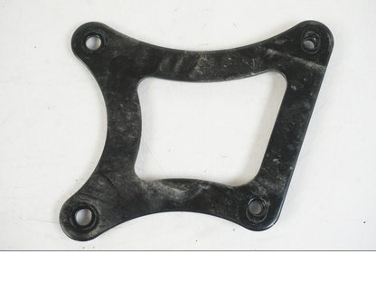 Baksidan på Likriktare från en Suzuki VZR 1800 -2009 motorcykel.