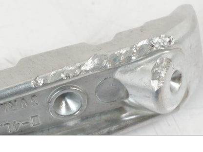 Snett nerifrån på Fotpinne från en Yamaha MT-07 -2019 motorcykel.