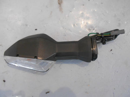 Baksidan på Blinkers från en Kawasaki Z 900 -2018 motorcykel.