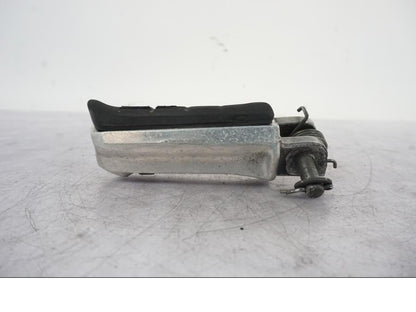 Baksidan på Fotpinne från en Honda VTR 1000 F -1997 motorcykel.