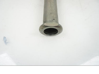 Snett uppifrån på Axel från en Yamaha MT-09 Tracer -2021 motorcykel.