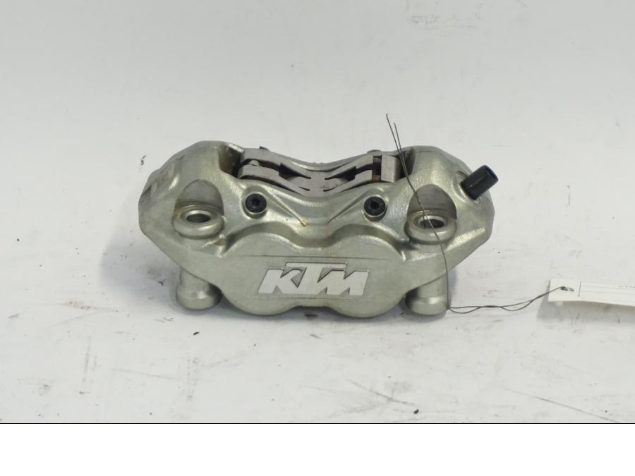 Framsidan på Bromsok från en KTM 790 Duke -2018 motorcykel.