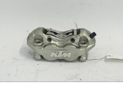 Framsidan på Bromsok från en KTM 790 Duke -2018 motorcykel.