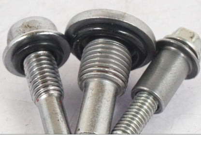 Vänster sida på Kamkedjesträckare från en Kawasaki Z 900 -2019 motorcykel.