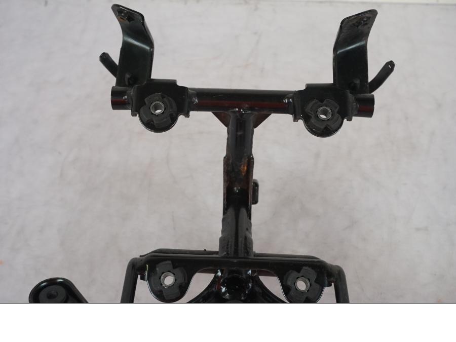 Baksidan på Toppkåpstag från en Suzuki SV 650 -1999 motorcykel.