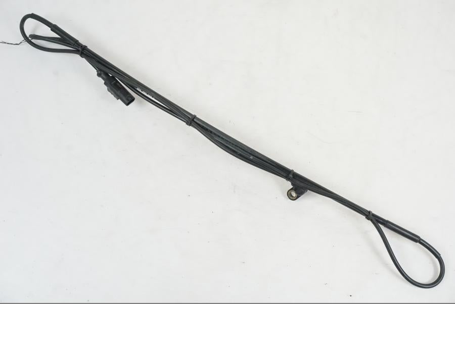 Snett nerifrån på ABS givare från en Husqvarna 701 SUPERMOTO ABS -2016 motorcykel.