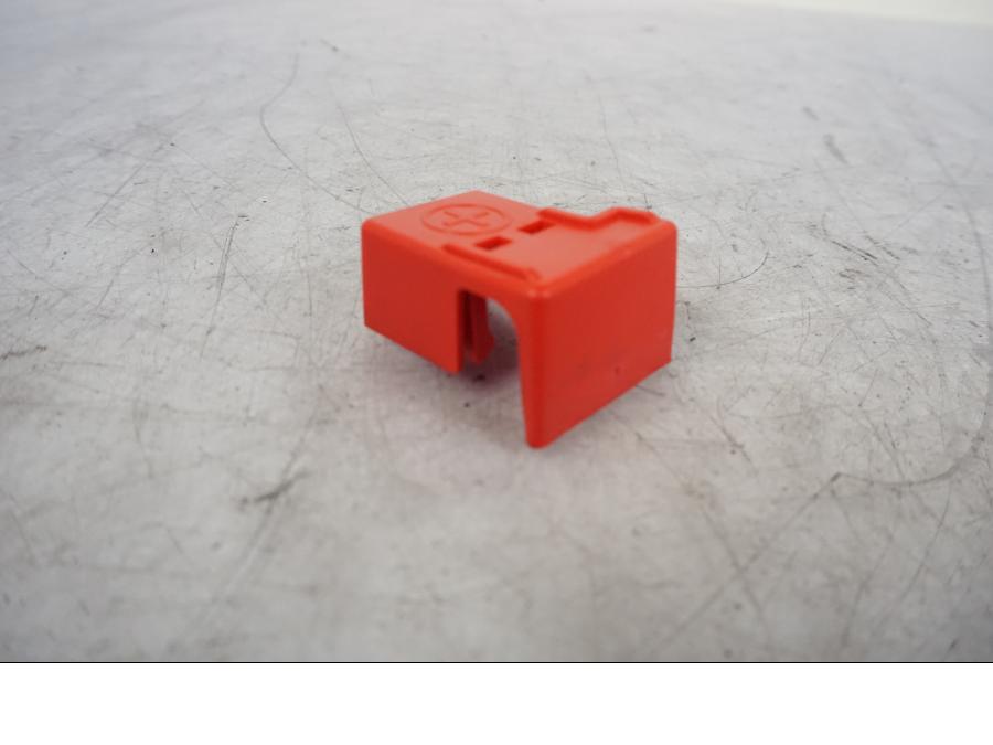 Framsidan på Batterikåpa från en KTM 1290 Super Duke R -2023 motorcykel.