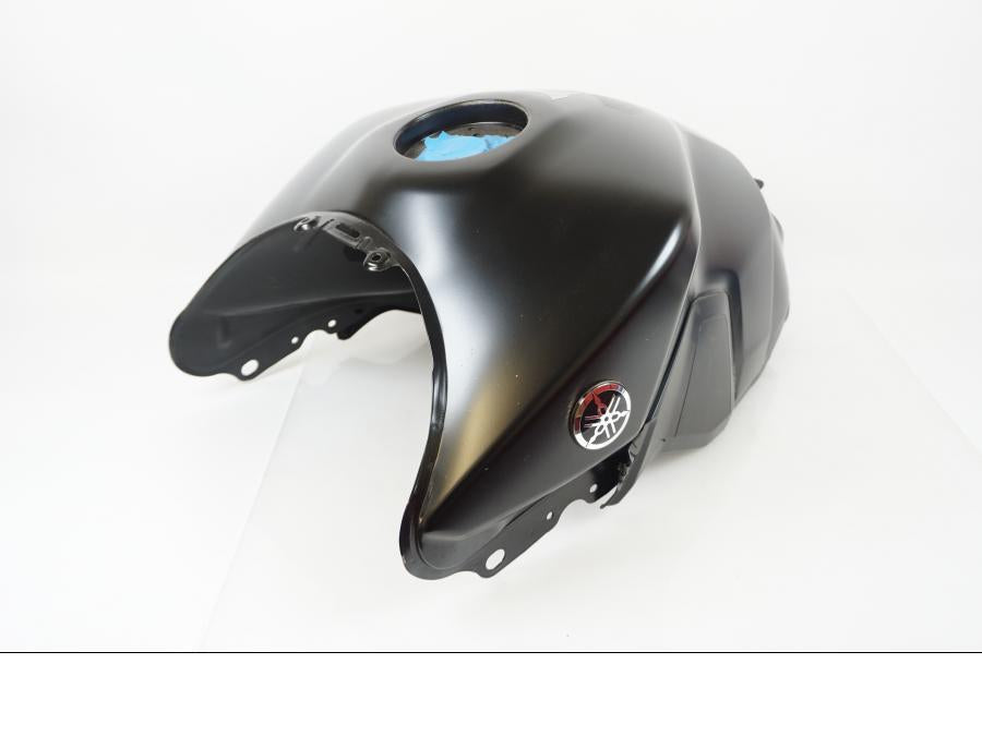 Framsidan på Bensintank från en Yamaha MT-09 -2017 motorcykel.