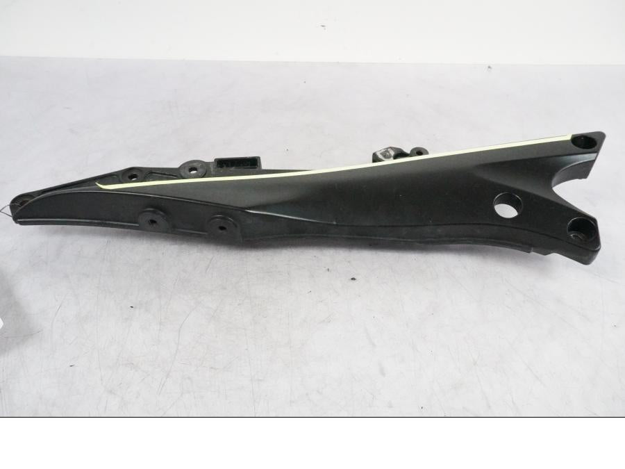 Baksidan på Bakram från en Suzuki GSX-R 1000 -2008 motorcykel.