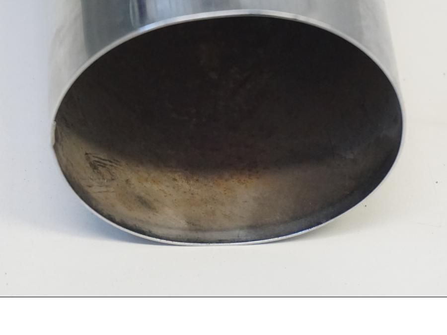 Vänster sida på Gaffeldekorrör från en H-D Touring Road King Classic FLHRCI -2008 motorcykel.