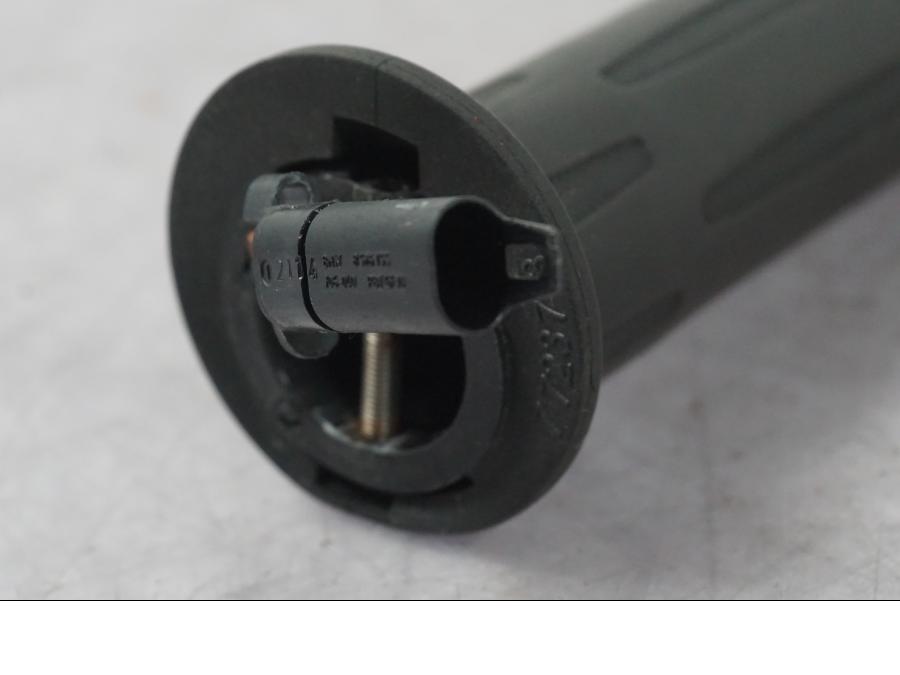 Snett uppifrån på Värmehandtag från en BMW K 1600 GTL -2015 motorcykel.