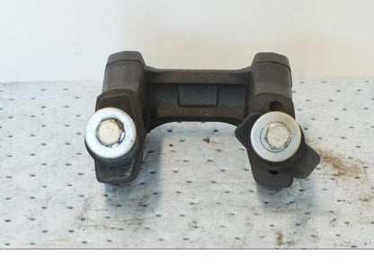 Höger sida på Styrfäste från en Suzuki GSX 1300 BK -2008 motorcykel.