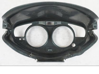 Vänster sida på Instrumentkåpa från en Honda NT 650 V -2002 motorcykel.