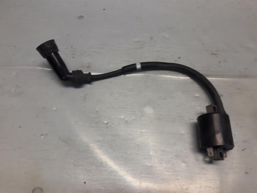 Framsidan på Tändspole från en Suzuki VL 800 -2009 motorcykel.