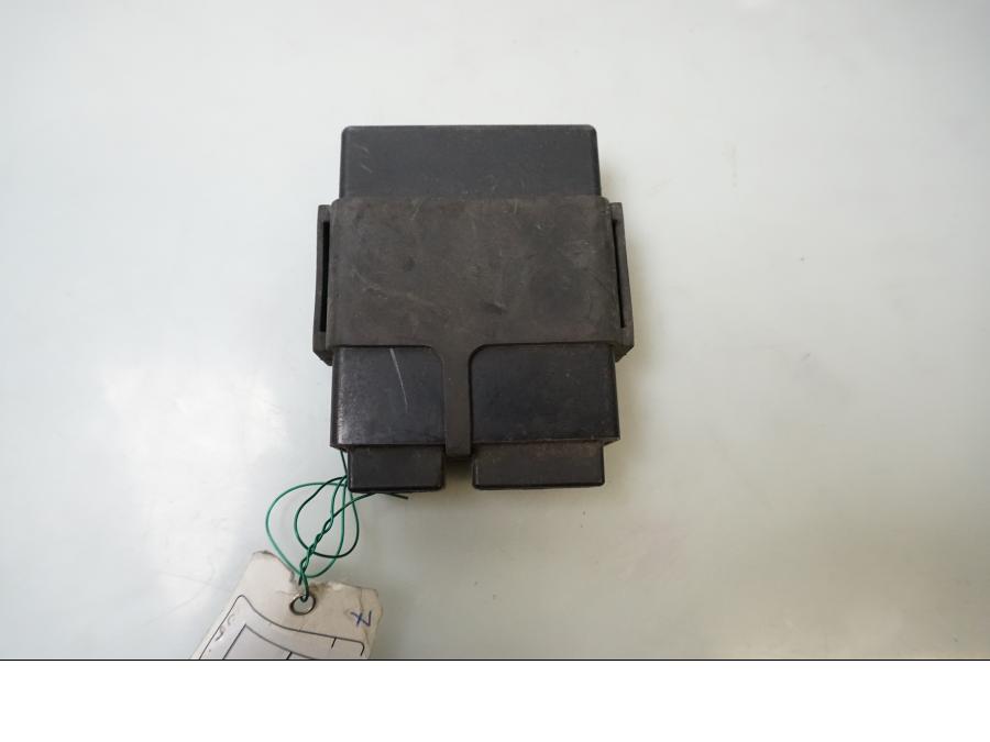 Baksidan på CDI / ECU från en Suzuki GSX-R 750 -1992 motorcykel.