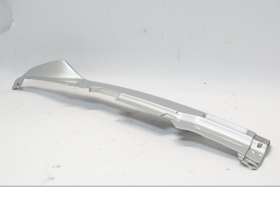 Höger sida på Bakvinge från en BMW R 1150 RS -2004 motorcykel.