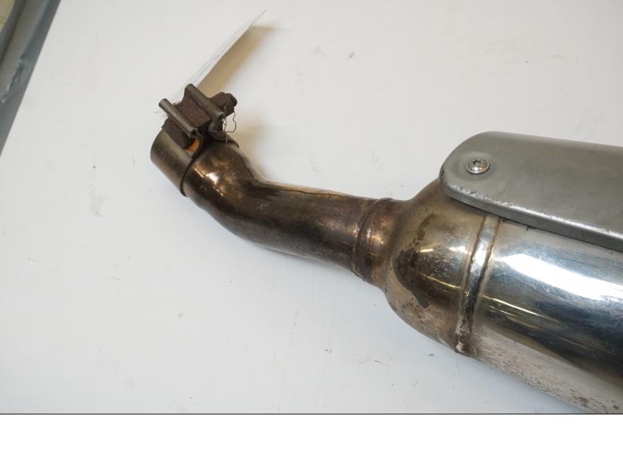 Vänster sida på Ljuddämpare från en BMW F 650 CS -2002 motorcykel.